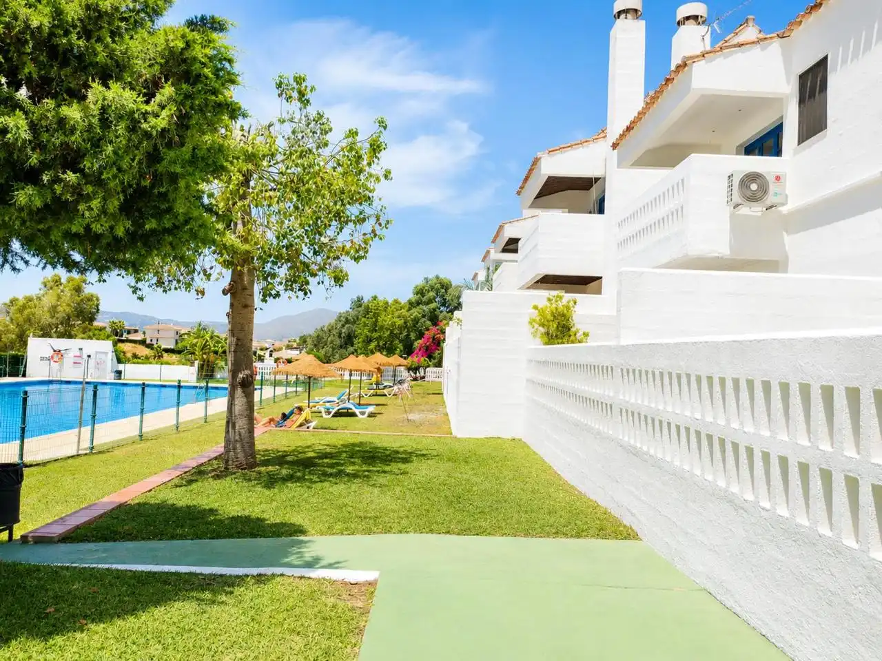 House with pool for sale in De Francia, imagen 2