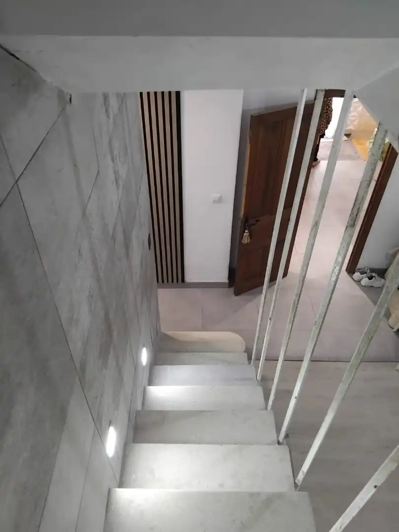 Houses for sale in Algeciras  with Air Conditioner, Terrace and Furnished