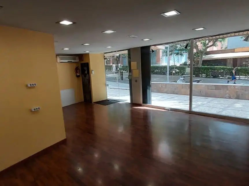 Local commercial à louer à Rambla Marquesa Castellbell 59, imagen 4