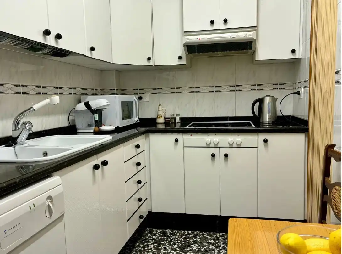 Cocina de Piso en venta en Llucena / Lucena del Cid con Jardín privado, Trastero y Balcón