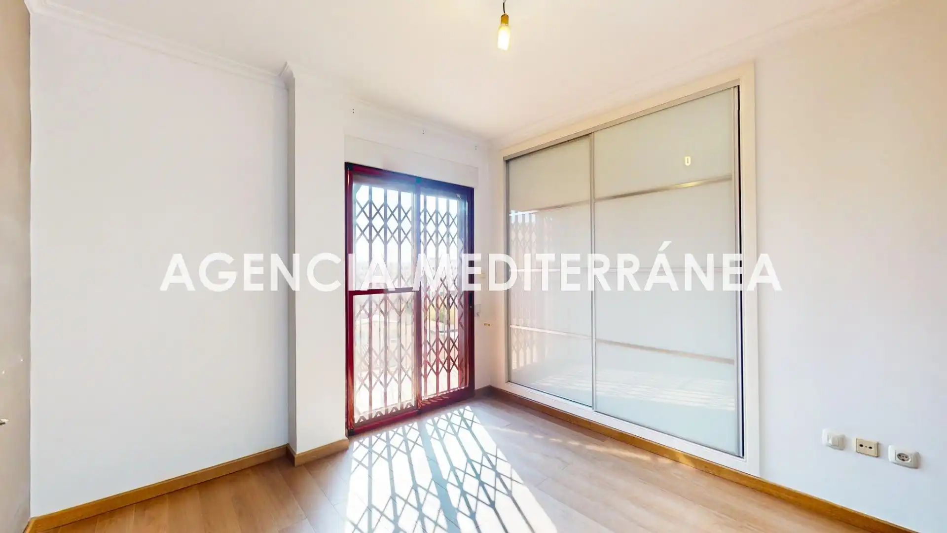 Habitación de Piso en venta en Picassent con Aire acondicionado, Calefacción y Parquet