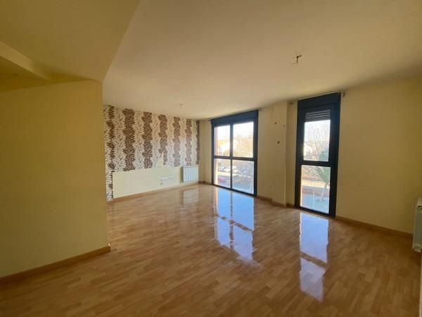 Living room of Duplex for sale in Peñafiel  with Storage room and Swimming Pool