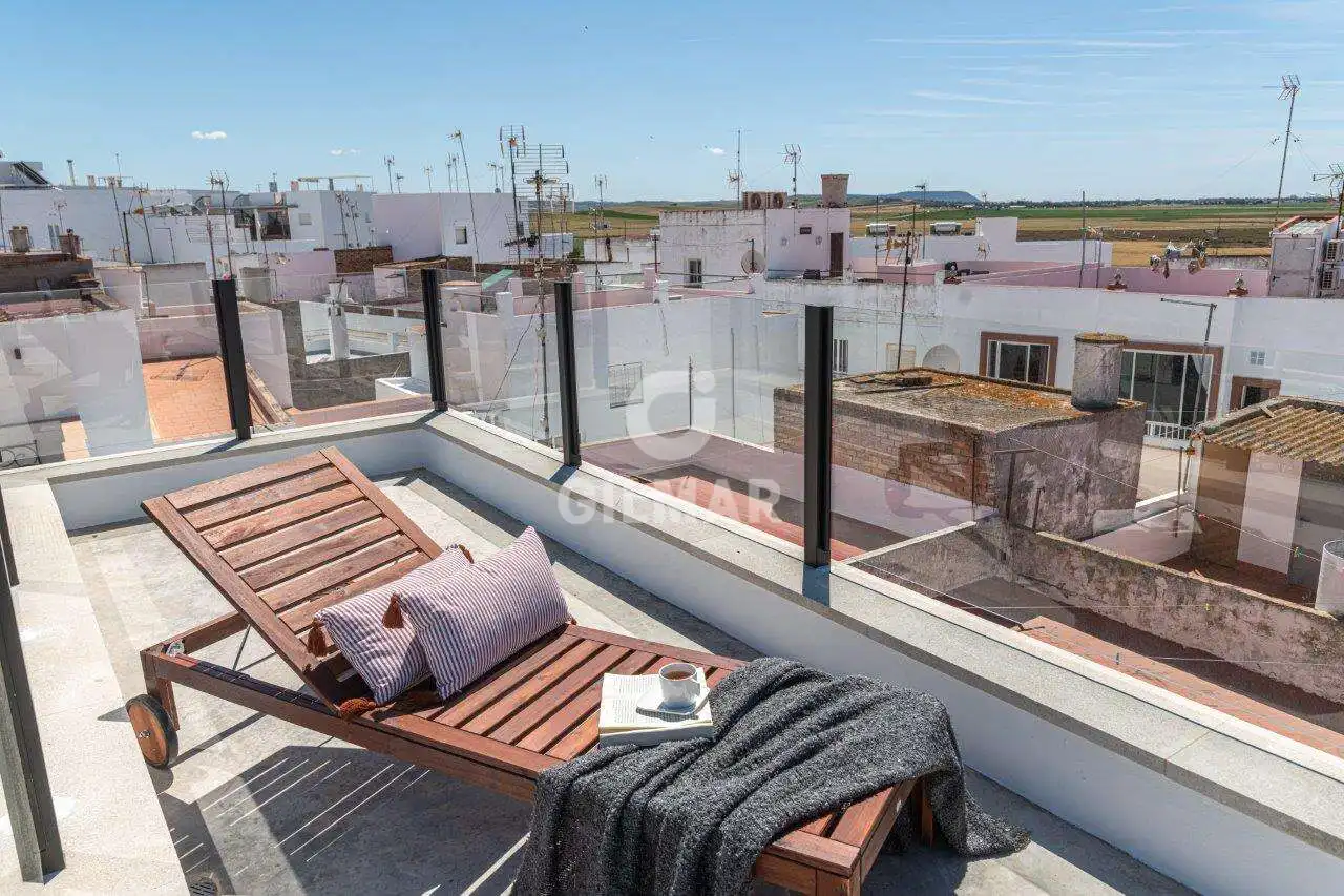 Terrassa de Casa adosada en venda en Conil de la Frontera amb Calefacció i Moblat
