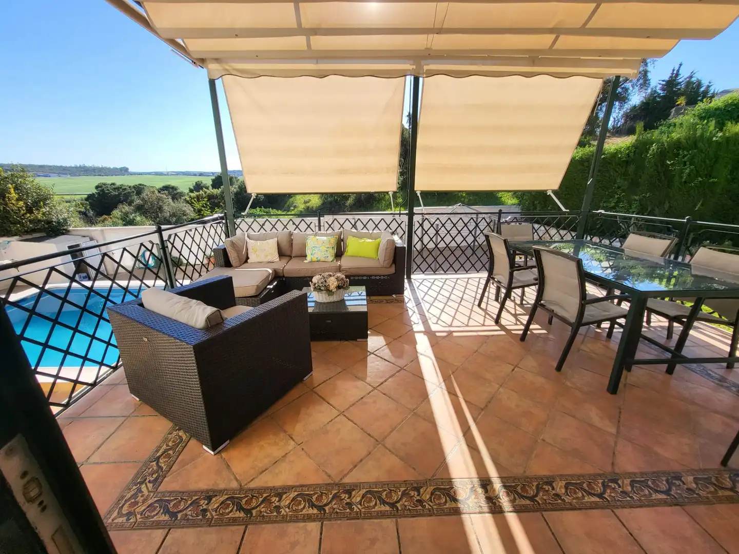 Terrassa de Casa o xalet en venda en Badajoz amb Aire condicionat, Calefacció i Jardí privat