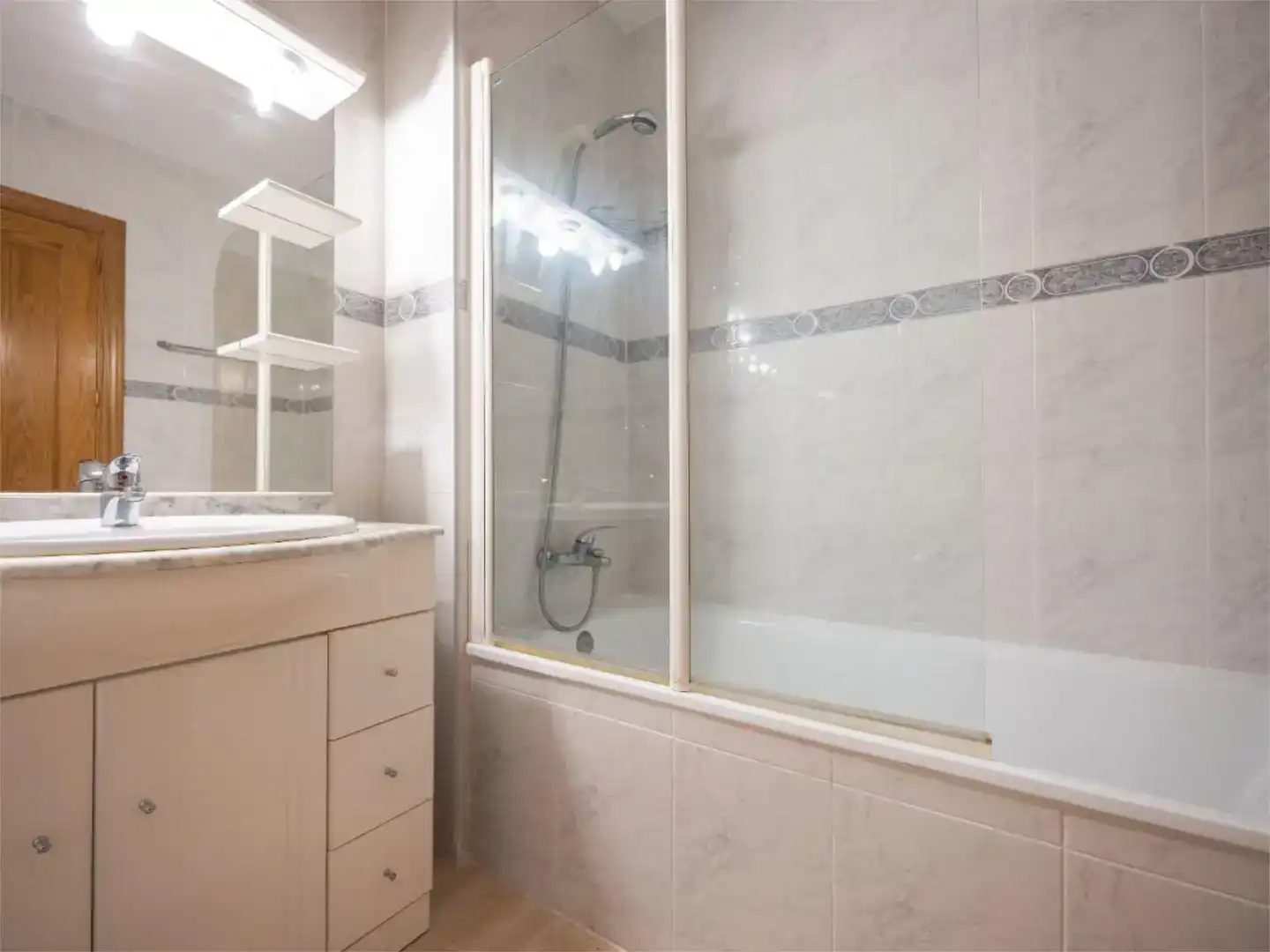 Baño de Piso en venta en Terrassa con Aire acondicionado y Balcón