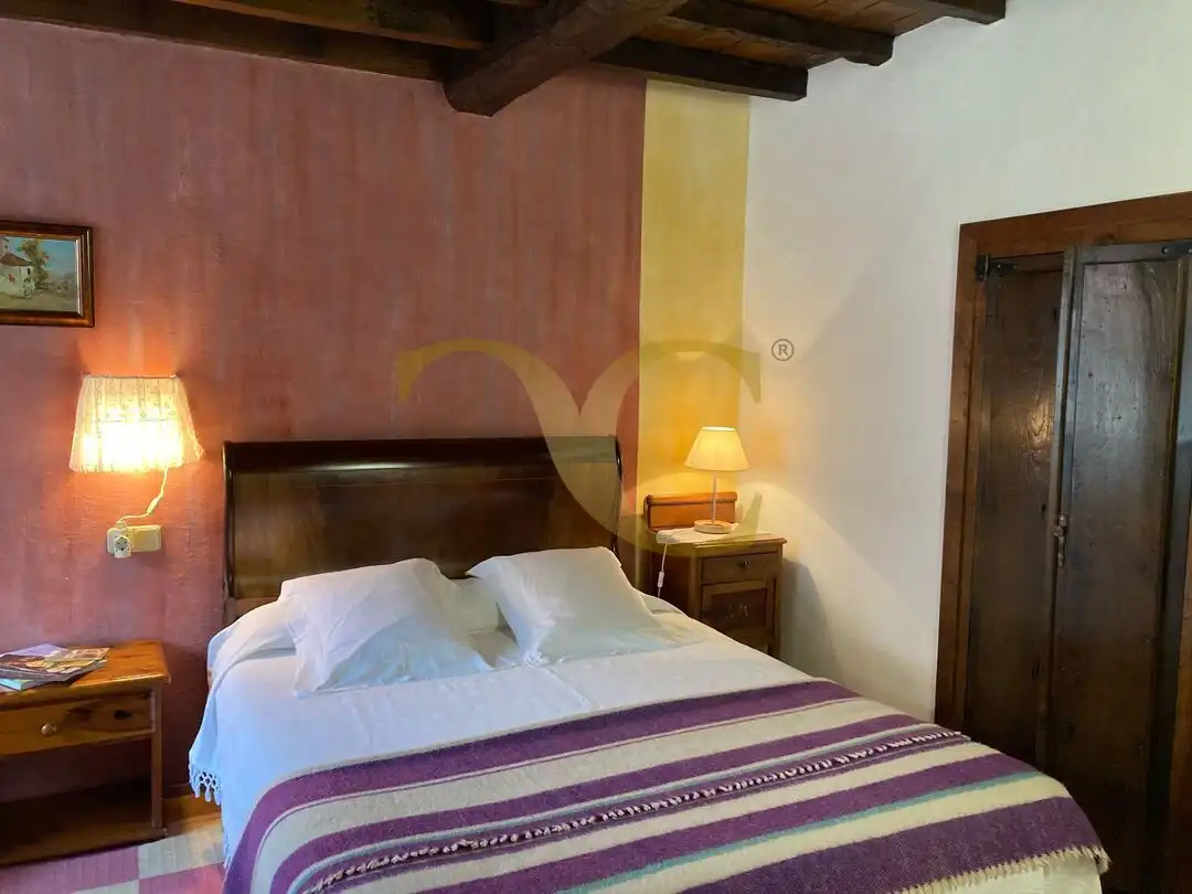 Bedroom of Houses for sale in Peñamellera Baja