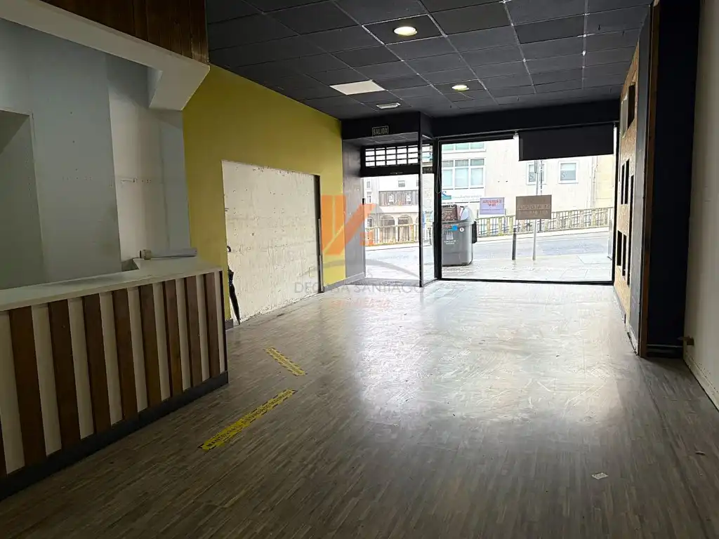Local comercial de lloguer a Avenida Rosalia Castro 25, imagen 8