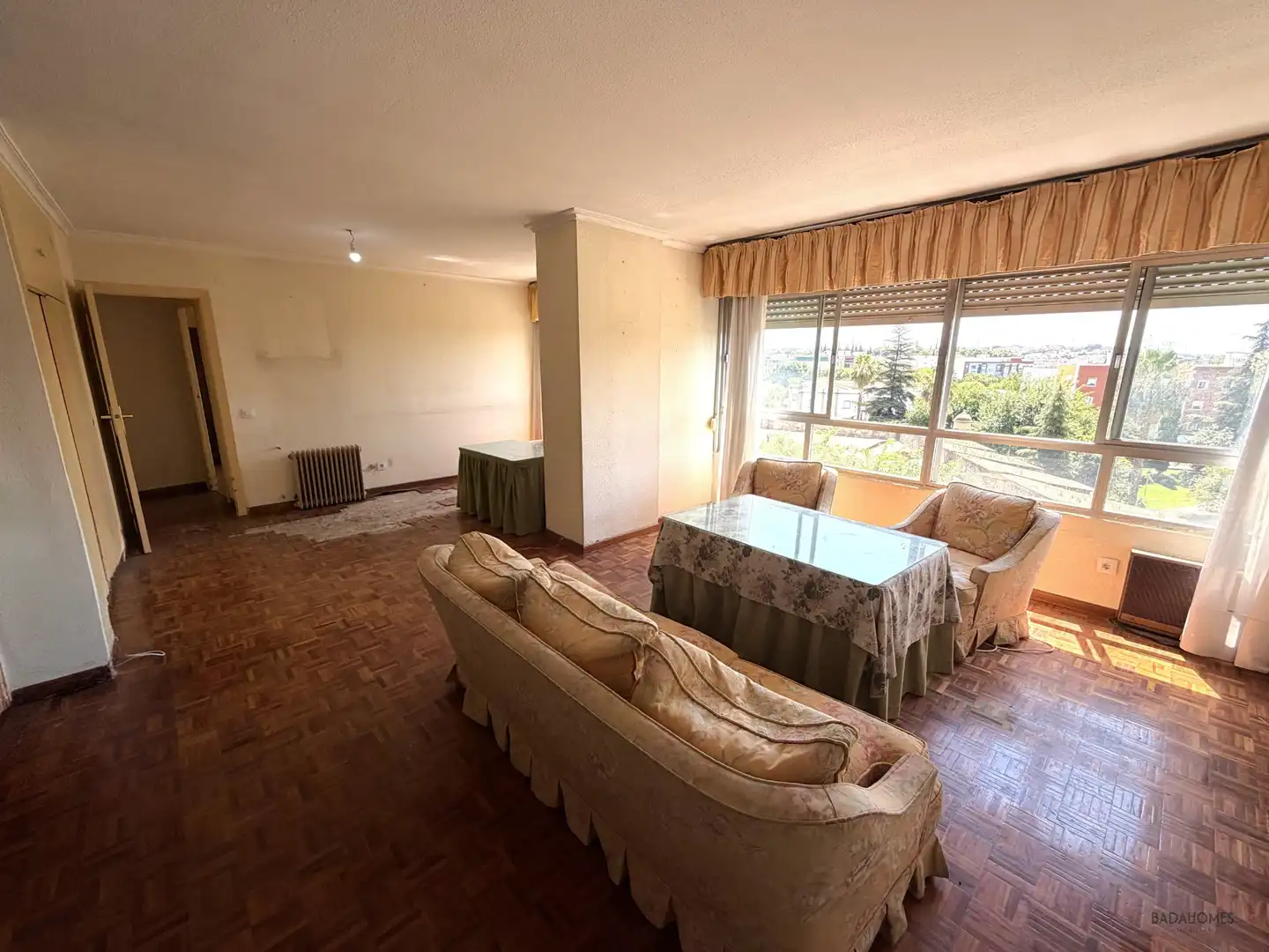 Sala d'estar de Pis en venda en Badajoz amb Calefacció, Parquet i Terrassa
