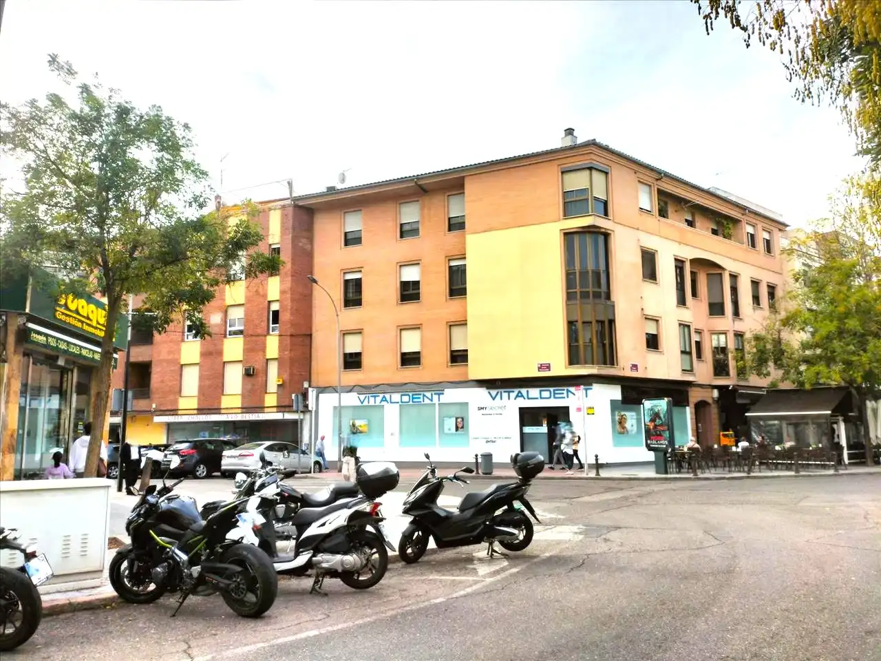 Vista exterior de Pis en venda en Córdoba amb Traster