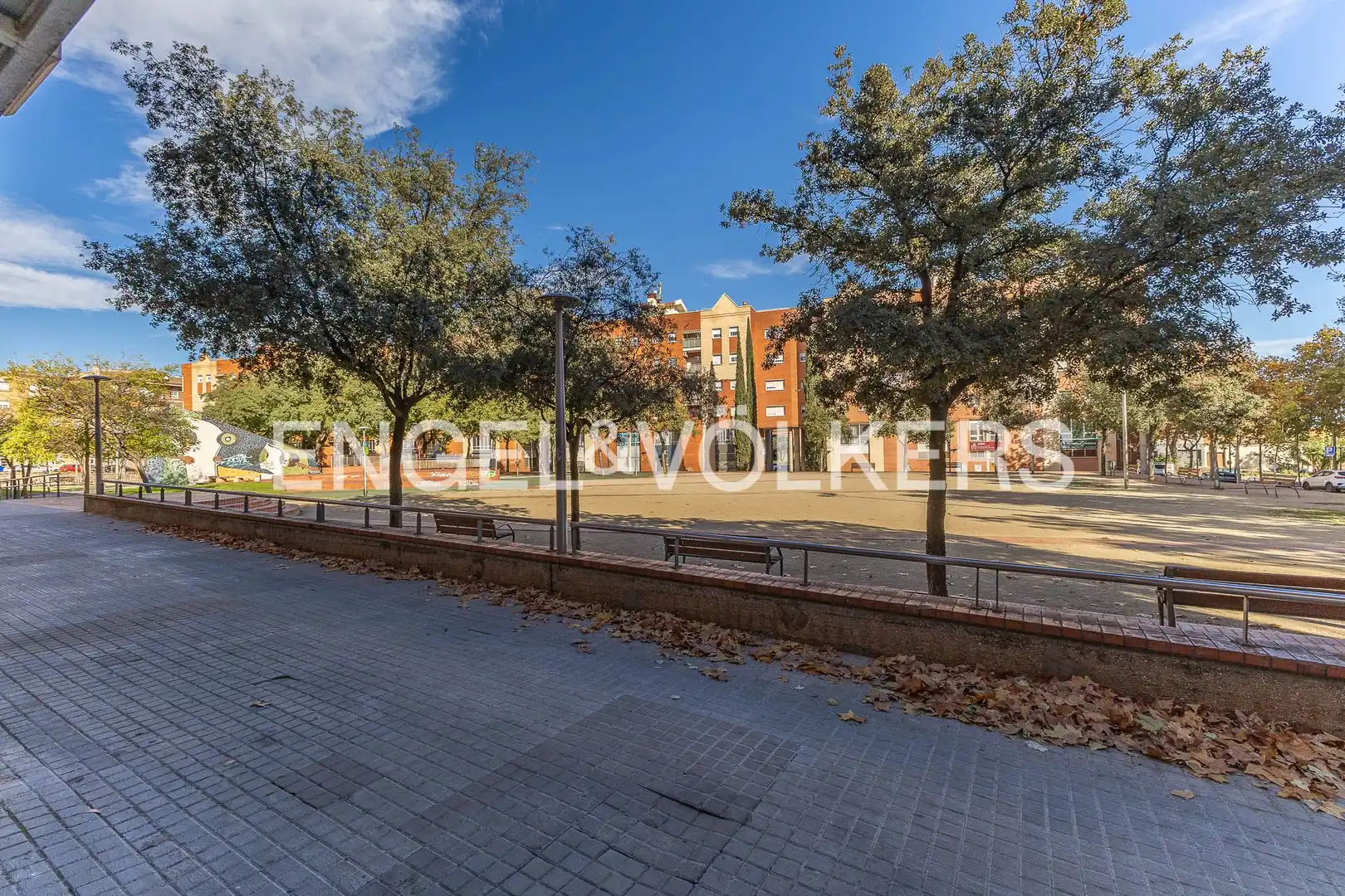 Vista exterior de Casa adosada en venda en Sabadell amb Aire condicionat, Calefacció i Jardí privat