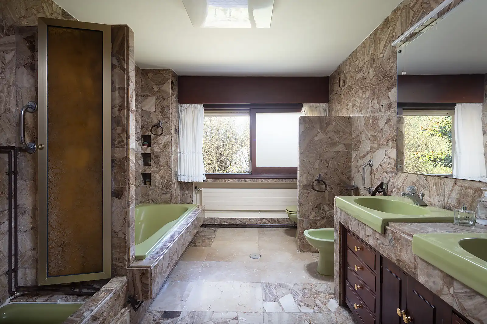 Baño de Casa o chalet en venta en Oleiros con Calefacción, Jardín privado y Parquet