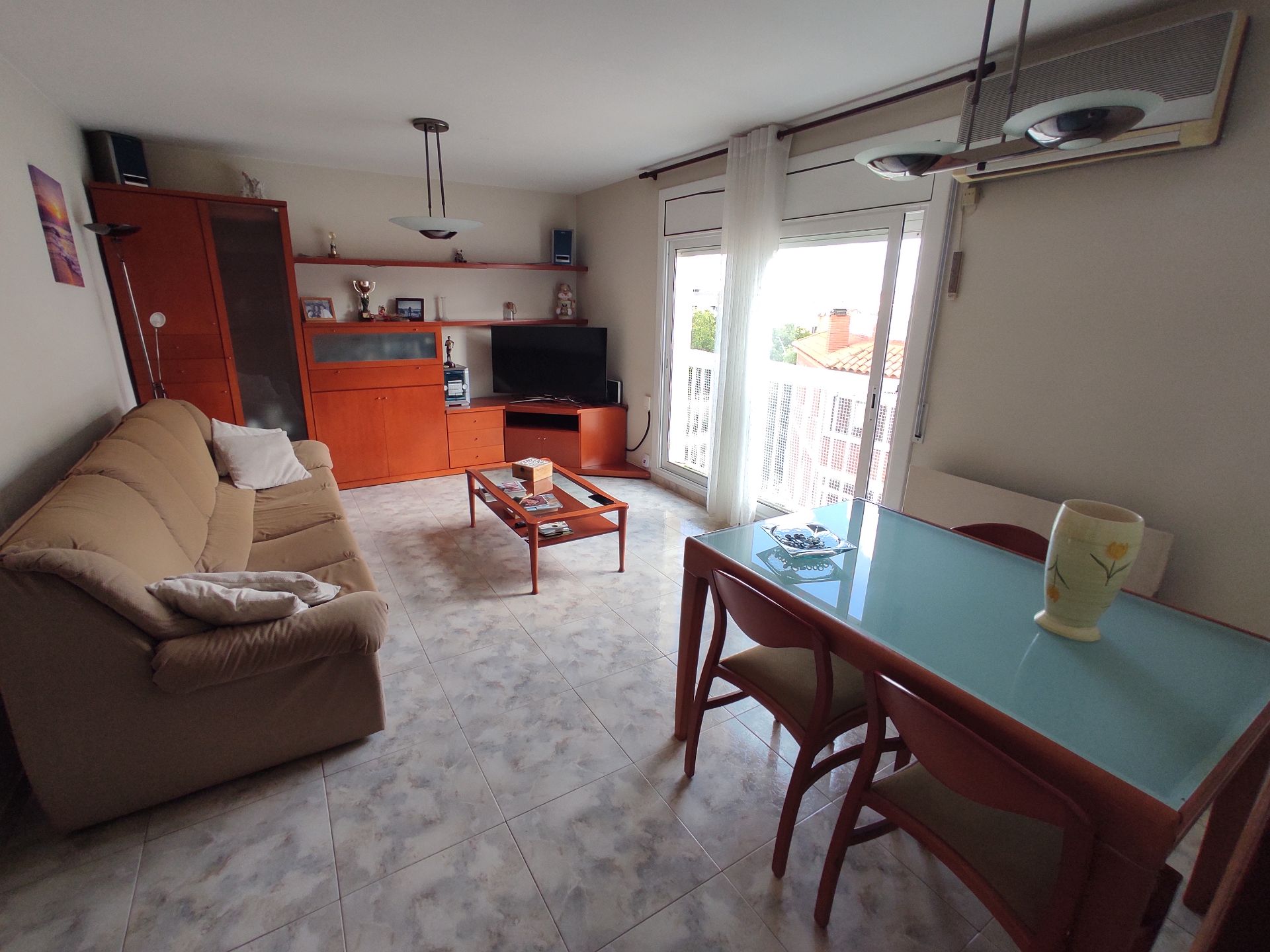 Sala de estar de Piso en venta en Terrassa con Aire acondicionado, Horno y Balcón