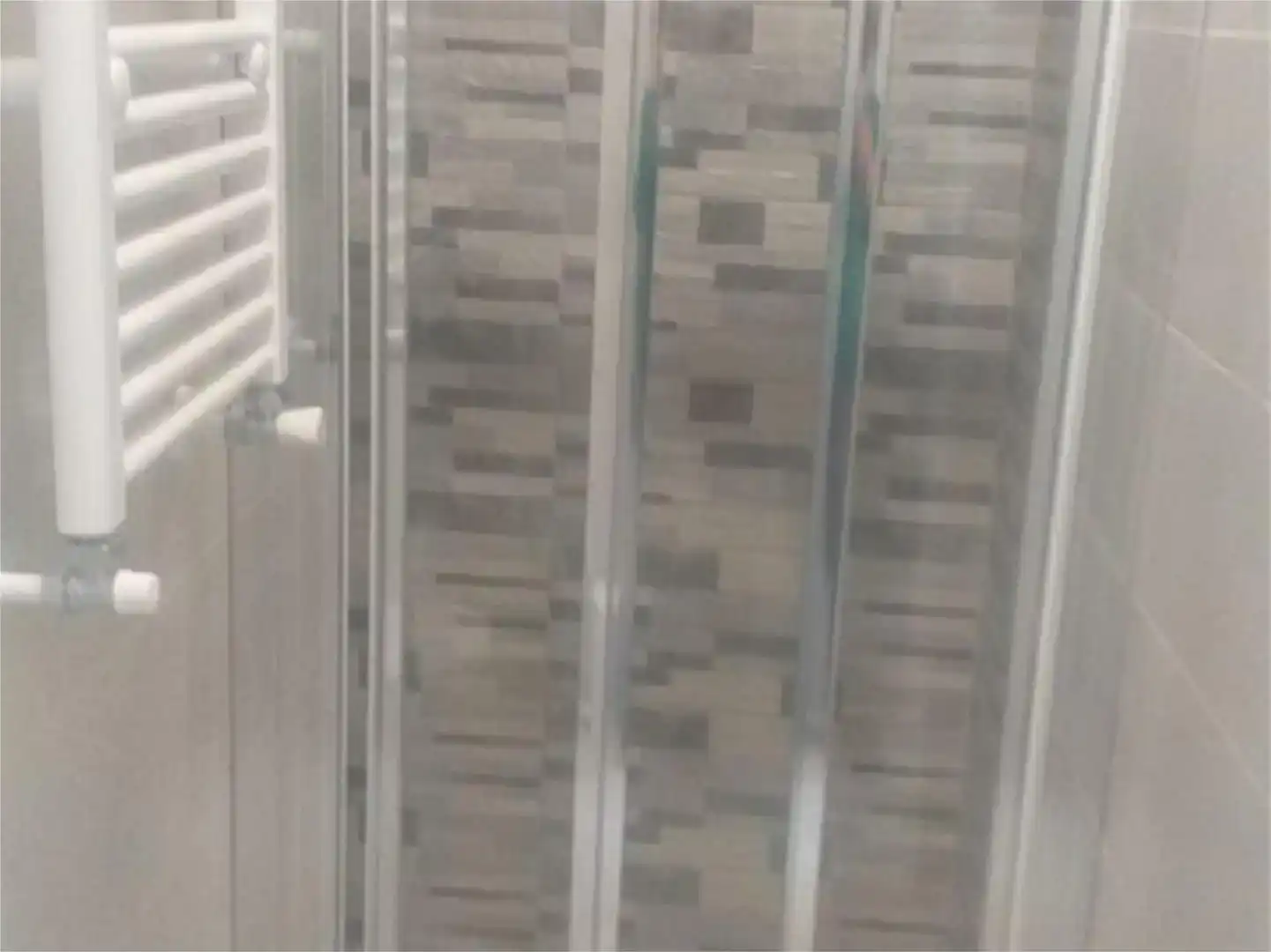 Badezimmer von Erdgeschoss zur untervermieten in Madrid mit Klimaanlage und Möbliert