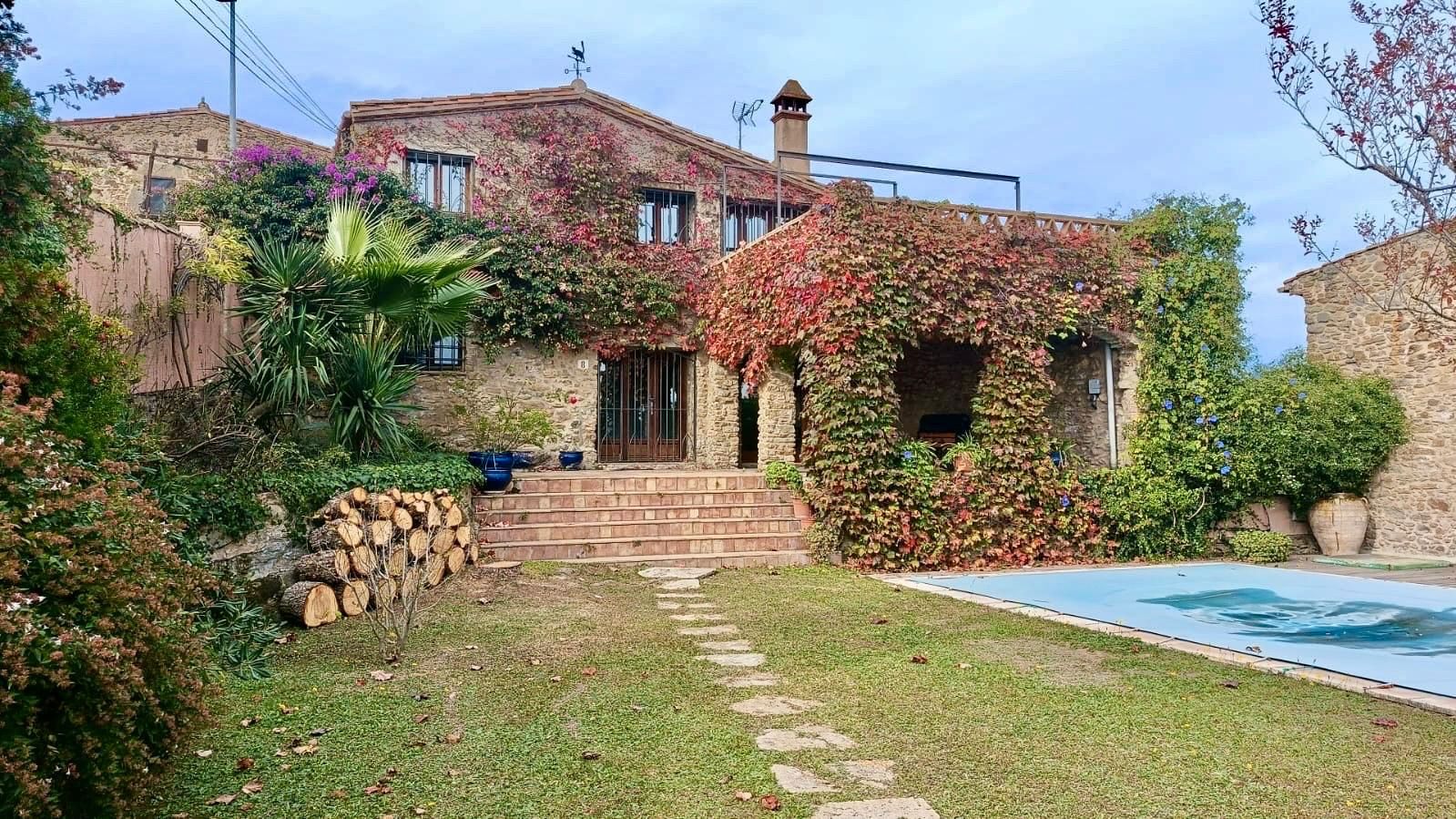 Exterior view of House or chalet for sale in Foixà  with Heating, Private garden and Terrace