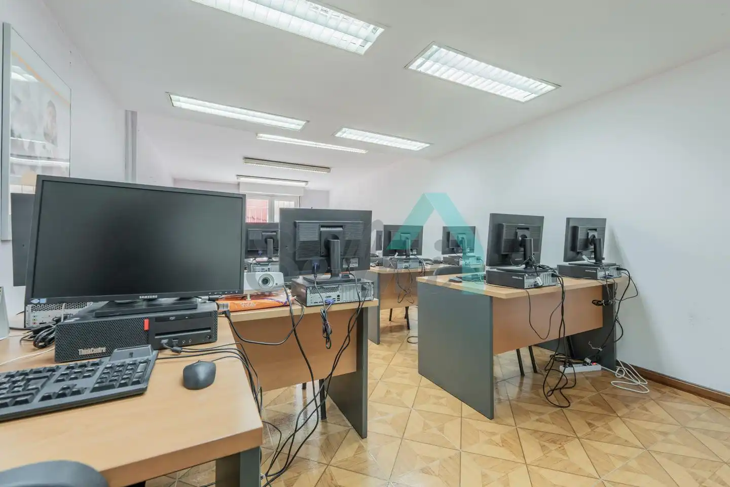 Büro mit Aufzug zur Miete in Uría, imagen 33