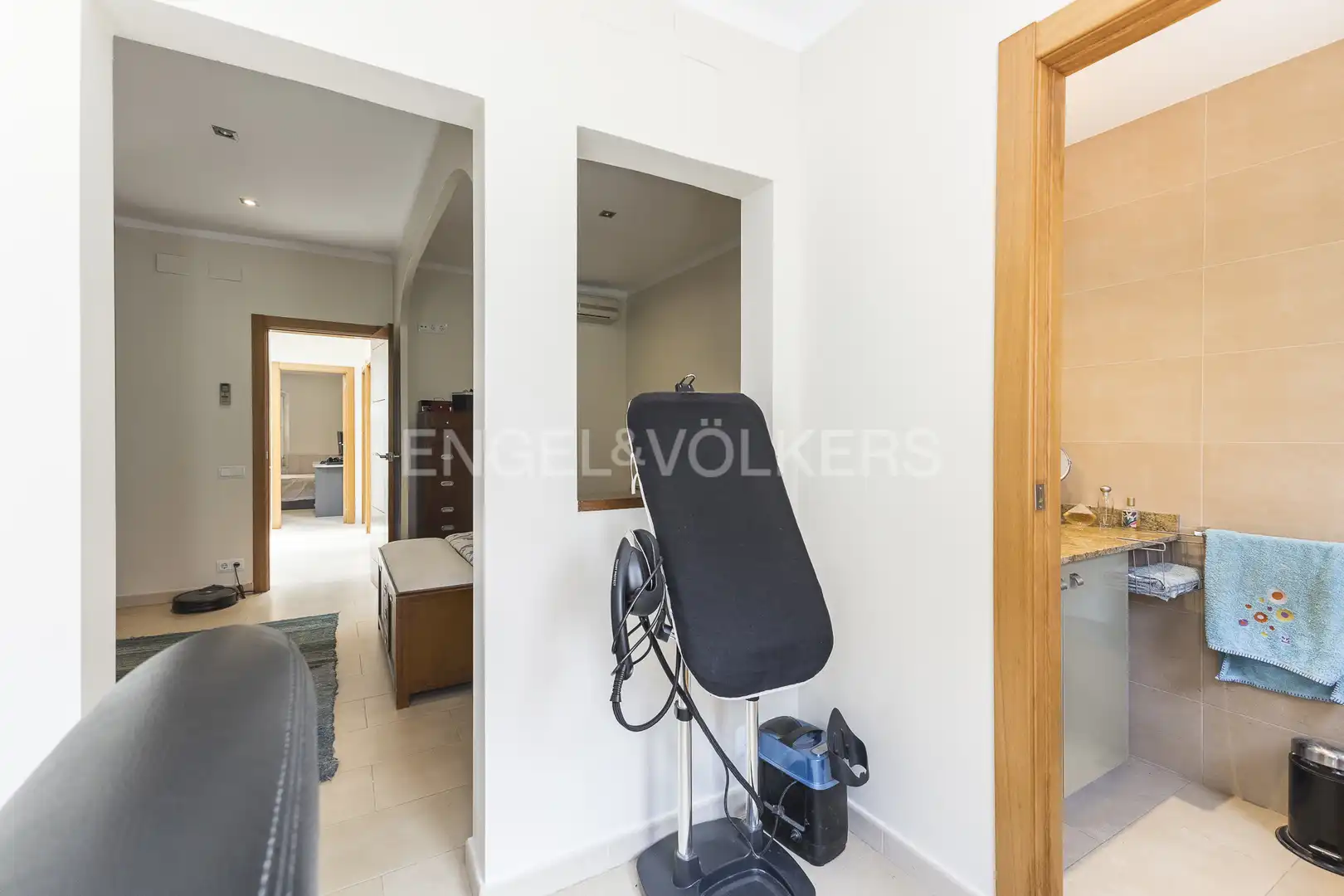 Houses for sale in Barcelona  with Air Conditioner, Heating and Terrace