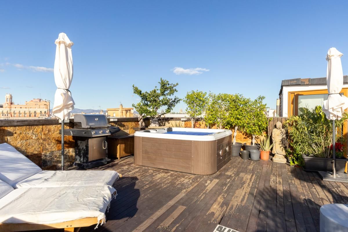 Terraza de Ático de alquiler en  Valencia Capital con Aire acondicionado, Terraza y Balcón