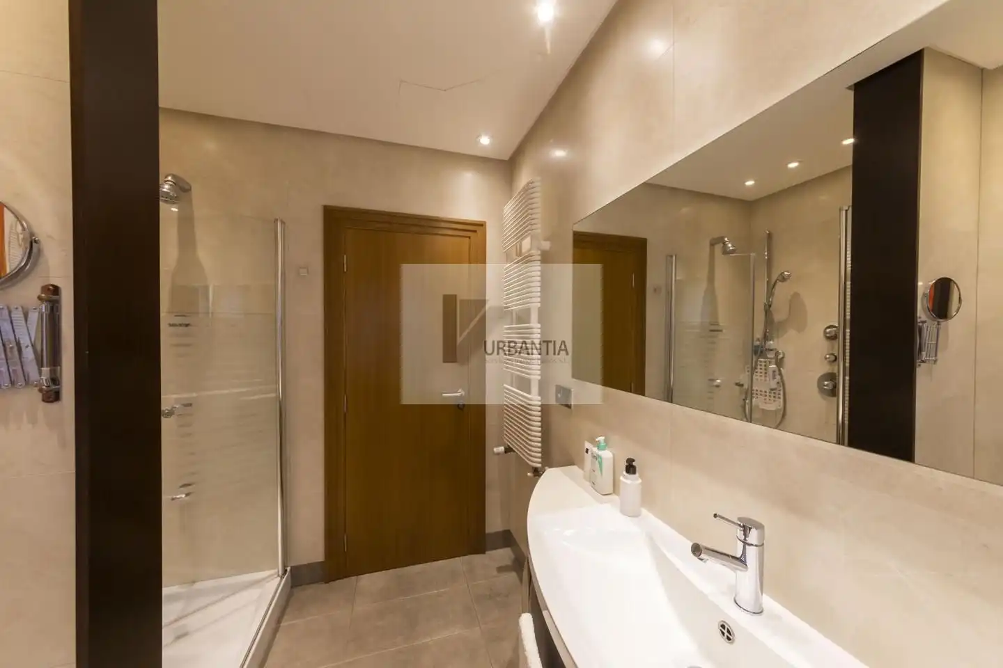 Baño de Casa o chalet en venta en Cizur con Calefacción, Jardín privado y Parquet