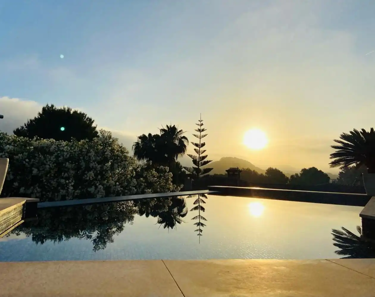 Swimming pool of Houses for sale in Calvià