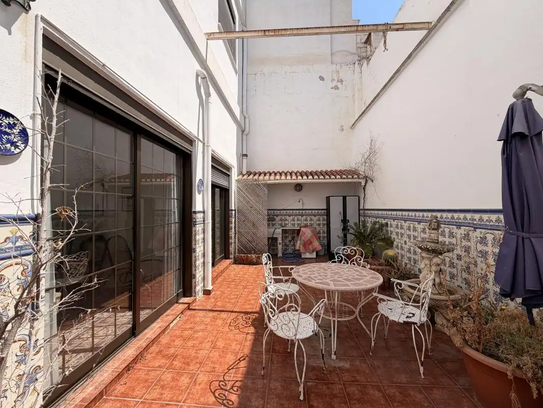 Country house zur Miete in Carrer Mare de Déu del Miracle, Rafelbuñol / Rafelbunyol
