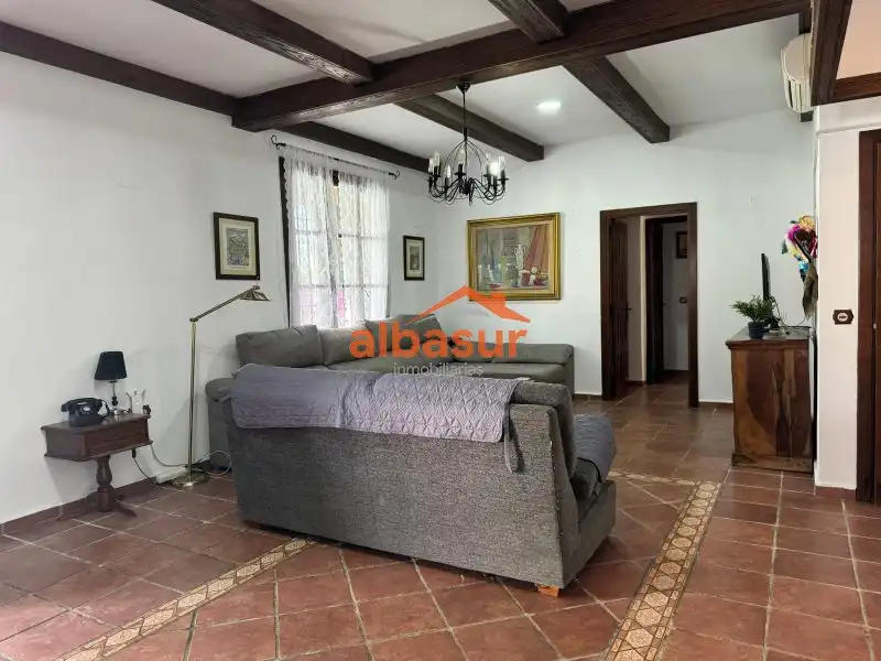 Villa con piscina in vendita a Periurbano Oeste - Sierra, imagen 33