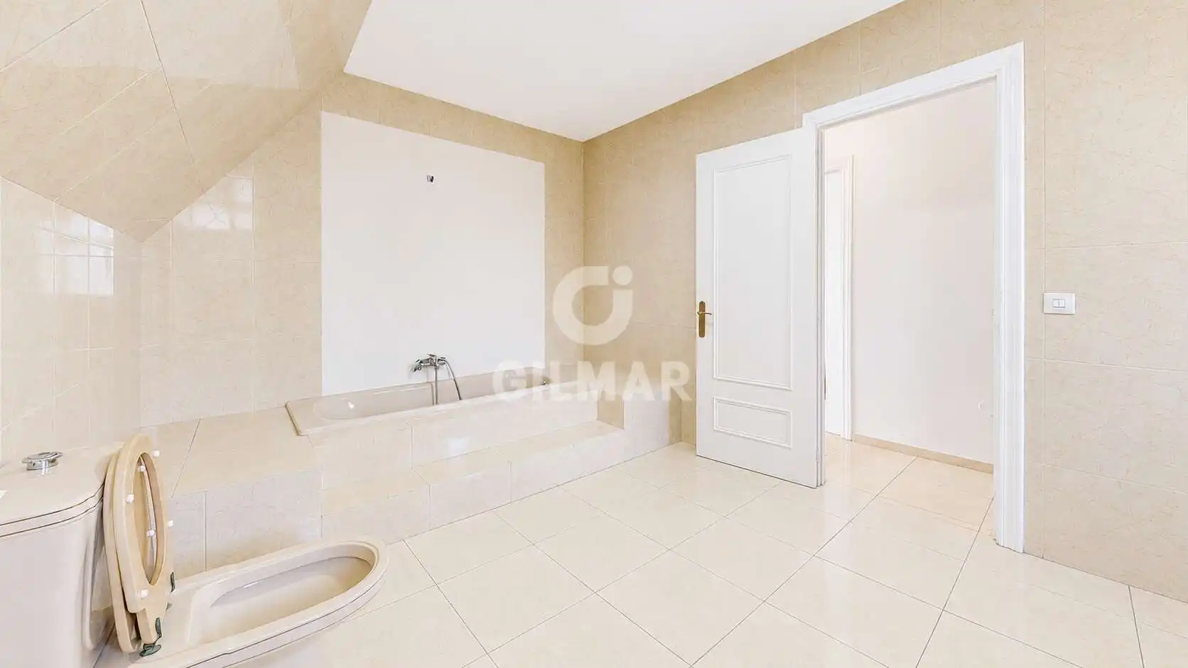 Baño de Casa o chalet en venta en Benalmádena con Jardín privado y Piscina
