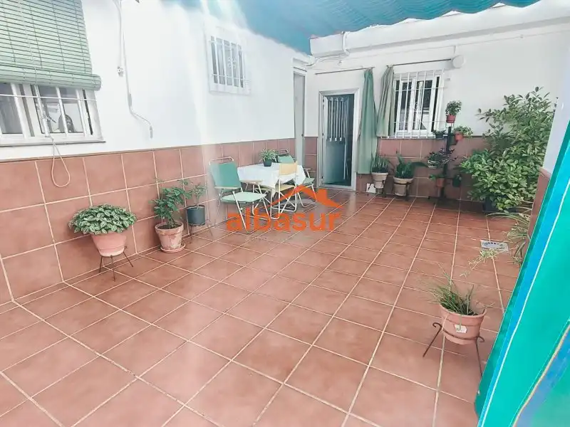 Vista exterior de Casa o chalet en venta en Córdoba con Terraza, Amueblado y Horno