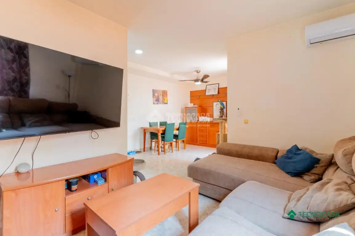 Living room of Detached homes for sale in Roquetas de Mar  with Air Conditioner and Terrace