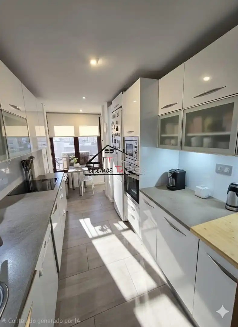 Cocina de Piso en venta en Zaragoza con Aire acondicionado, Calefacción y Parquet