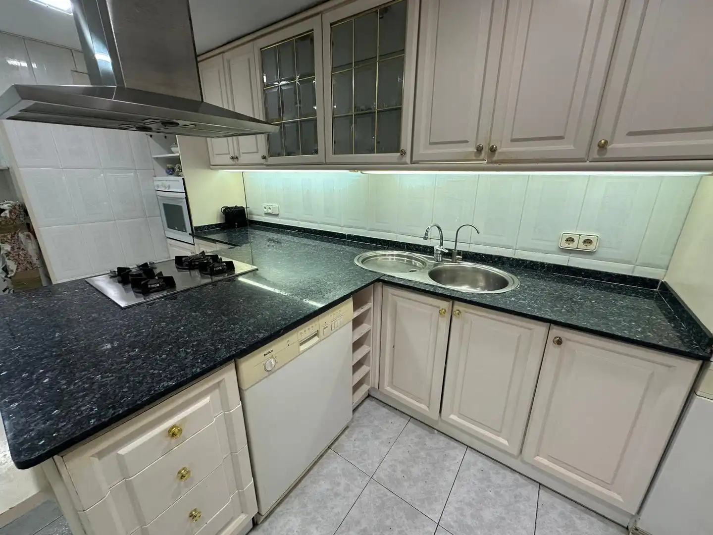 Kitchen of Flat for sale in Barcelona  with Parquet flooring, Furnished and Oven