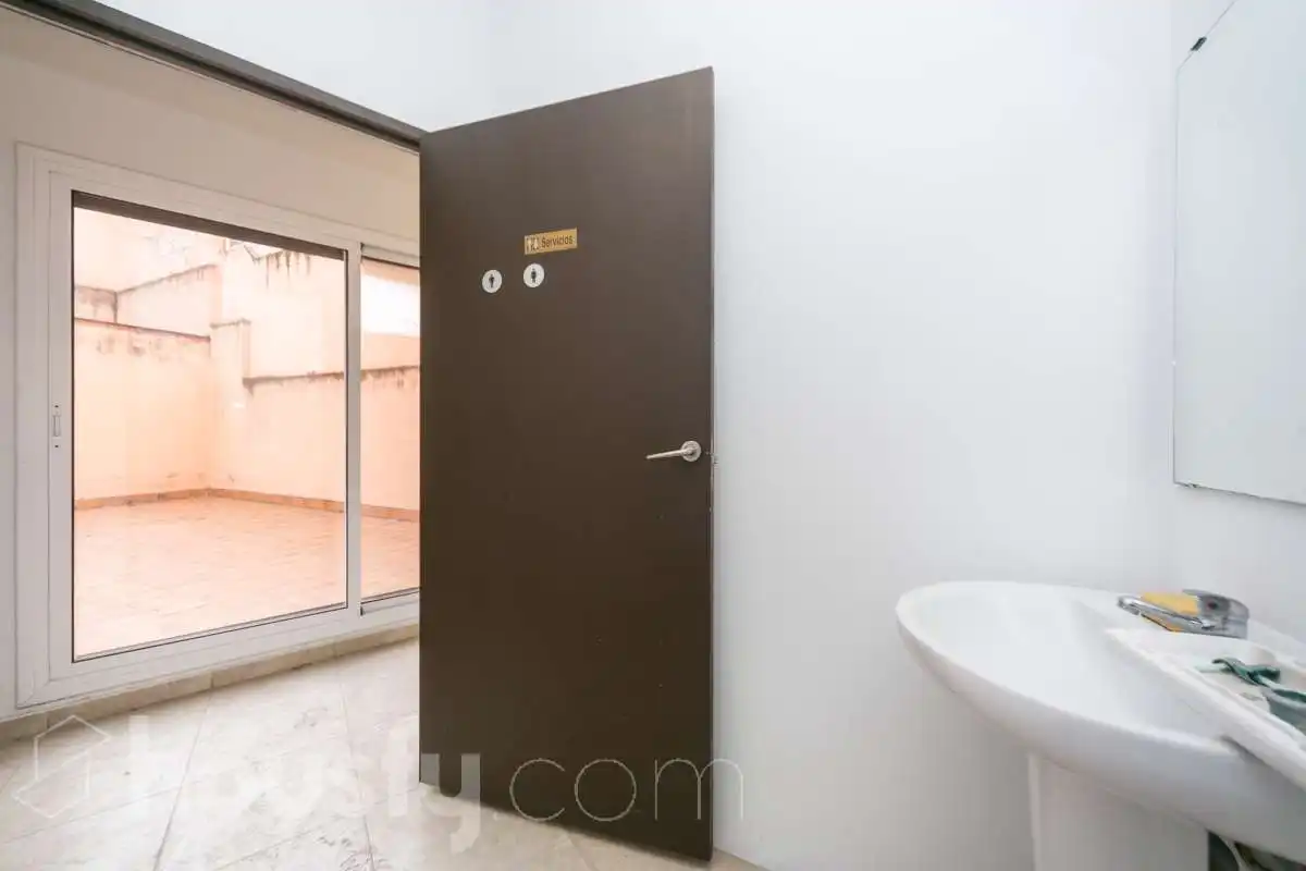 Commercial properties for sale in Passeig, Poble - Casc Antic