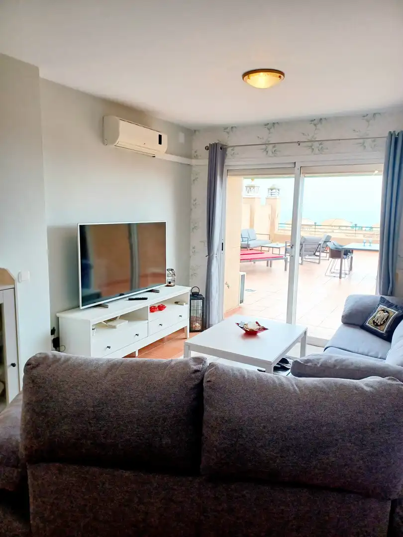 Apartamento con piscina en venta en La Alcaidesa, imagen 3