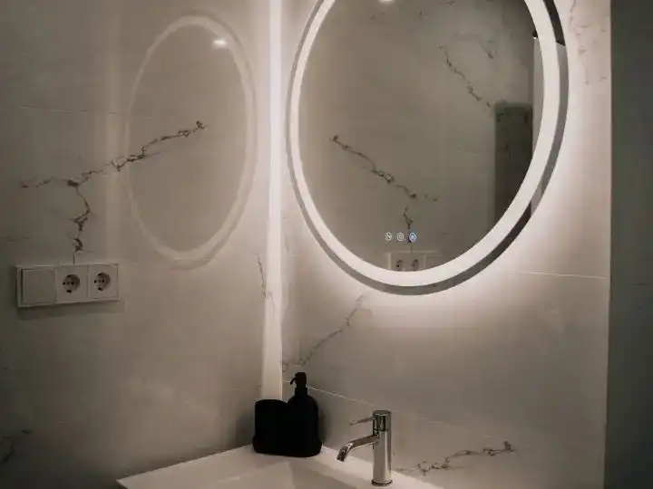 Bany de Apartament de lloguer en Fuengirola amb Aire condicionat, Piscina i Balcó