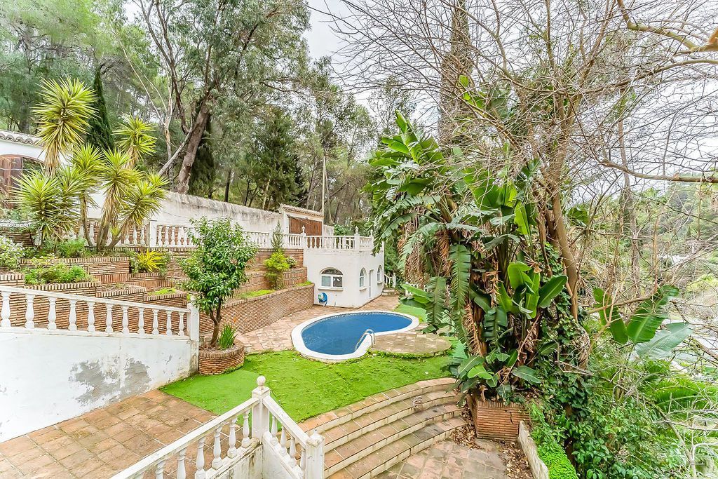 Garden of House or chalet for sale in Marbella  with Air Conditioner, Heating and Private garden