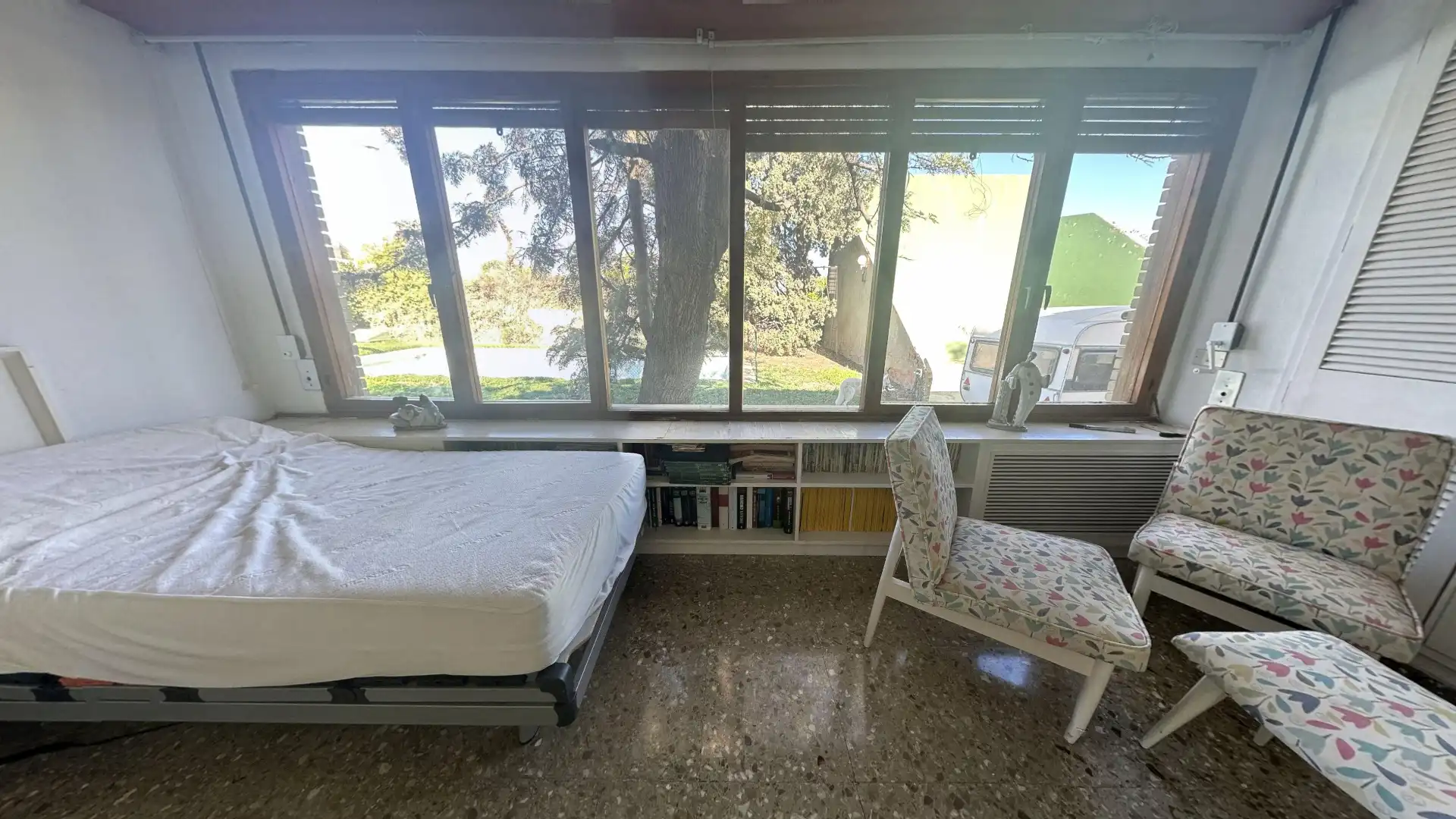 Dormitori de Casa o xalet en venda en Alicante / Alacant amb Jardí privat, Terrassa i Piscina