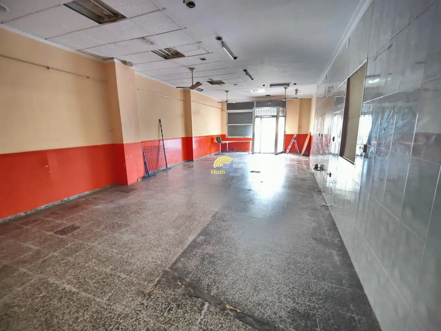 Local comercial de lloguer a Sagunto ciudad, imagen 2