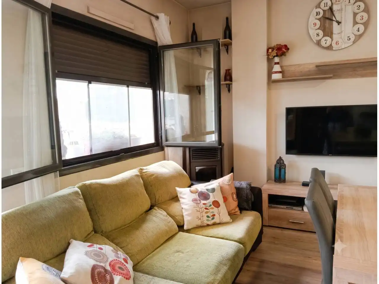 Sala de estar de Piso en venta en Gironella con Calefacción, Jardín privado y Parquet