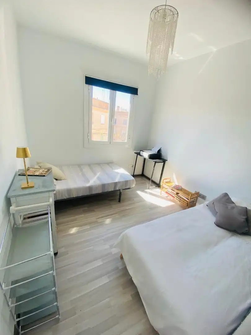 Bedroom of Flat for sale in Valencia  with Air Conditioner, Heating and Parquet flooring