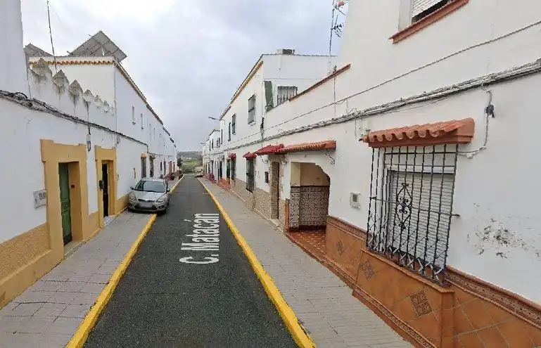 Vista exterior de Piso en venta en San Juan de Aznalfarache
