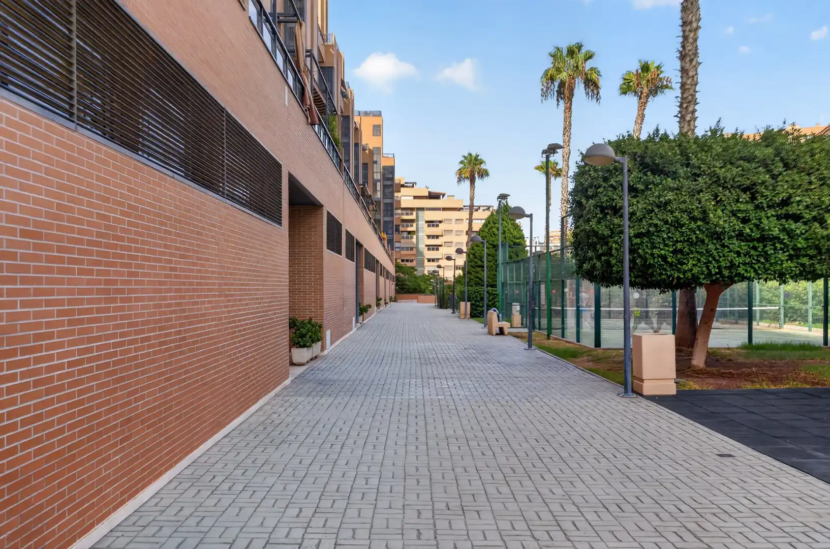 Vista exterior de Àtic en venda en Alicante / Alacant amb Calefacció, Terrassa i Piscina comunitària