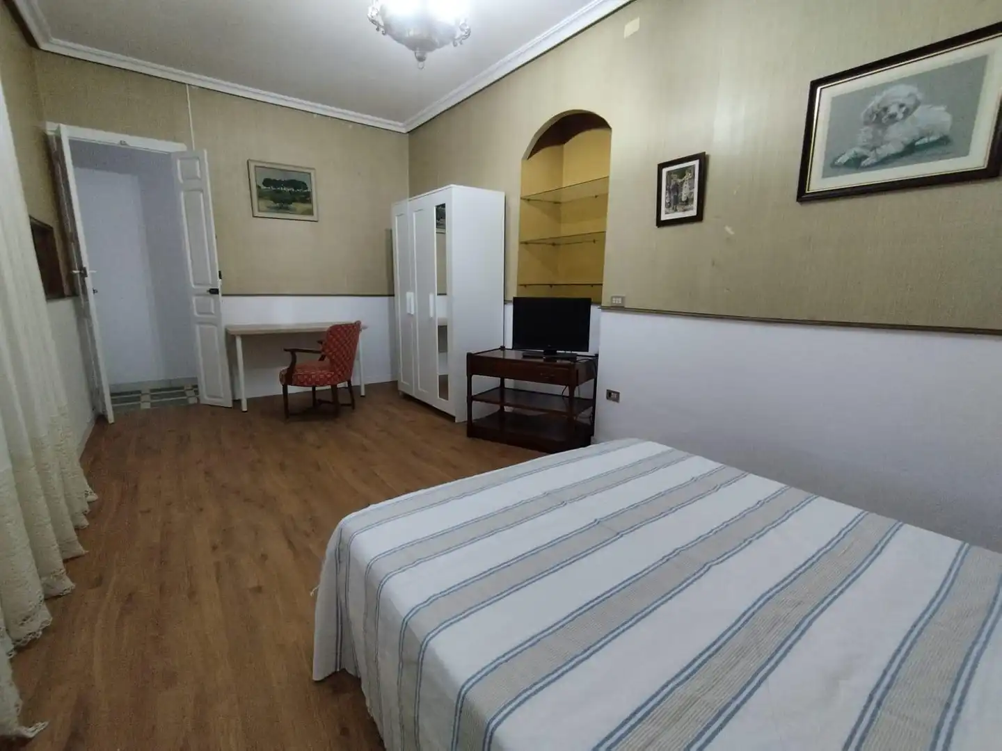 Bedroom of Flat for share in Badajoz  with Air Conditioner
