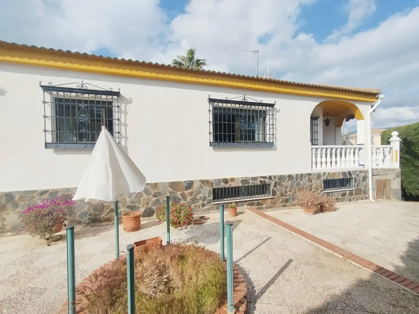 Chalet con piscina en venta en Calle de la Adelfa, imagen 9