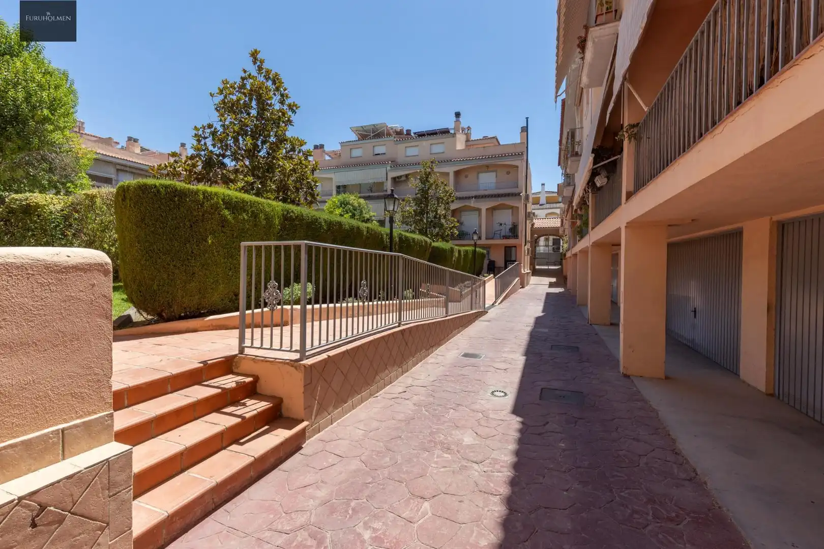 Adosado con piscina en venta en Calle Iznájar, imagen 6