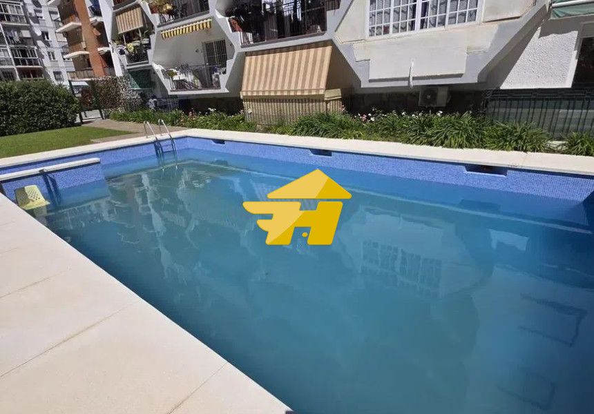 Swimming pool of Duplex for sale in Torremolinos  with Air Conditioner, Private garden and Swimming Pool