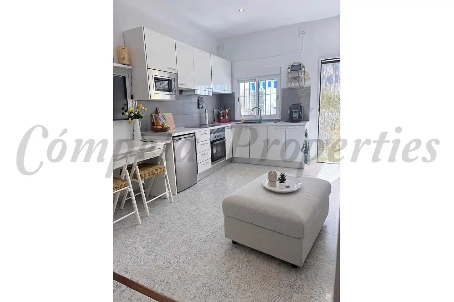 Kitchen of Study for sale in Nerja  with Air Conditioner, Terrace and Furnished