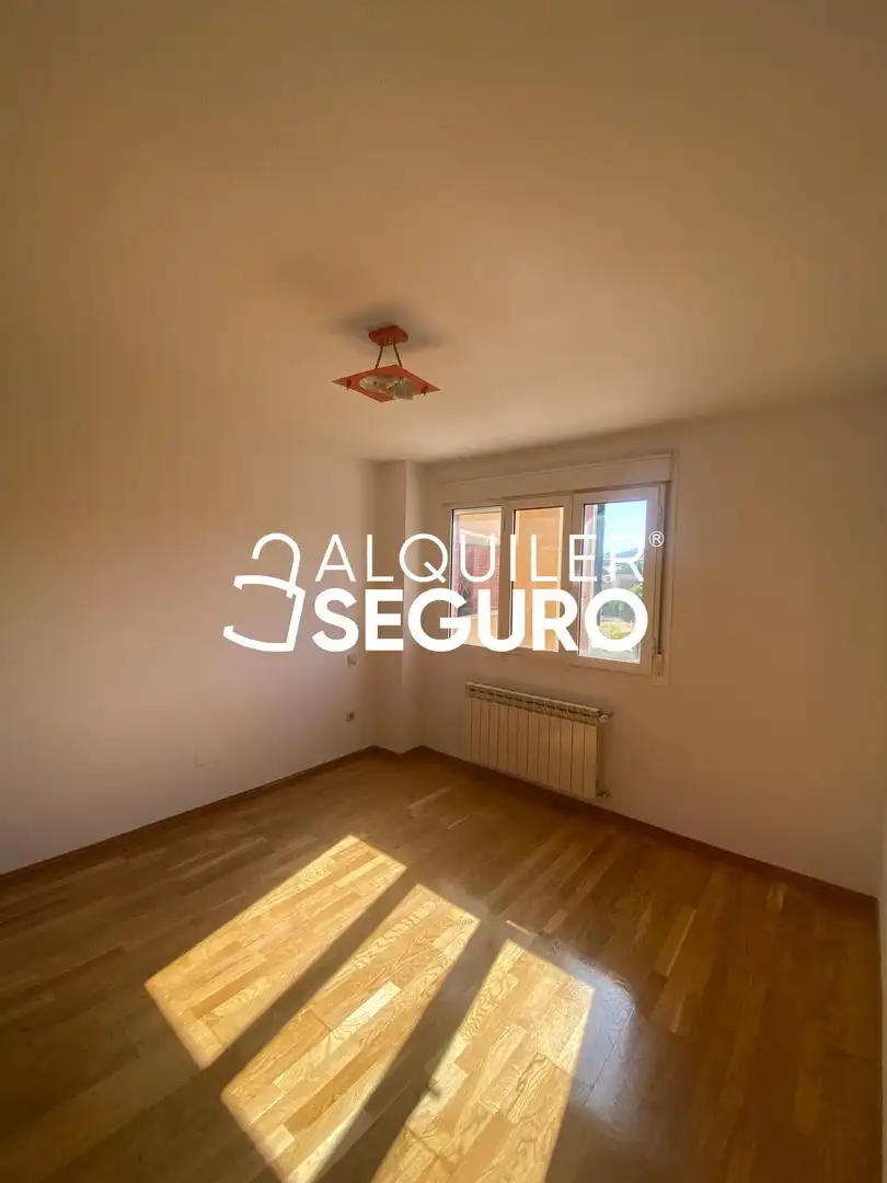 Schlafzimmer von Wohnung zur Miete in Guadalajara mit Klimaanlage, Heizung und Schwimmbad