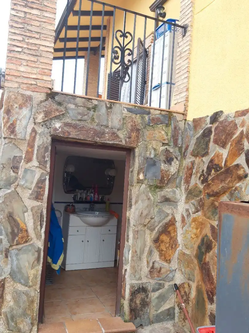 Casa o xalet en venda en Linares amb Aire condicionat, Calefacció i Jardí privat
