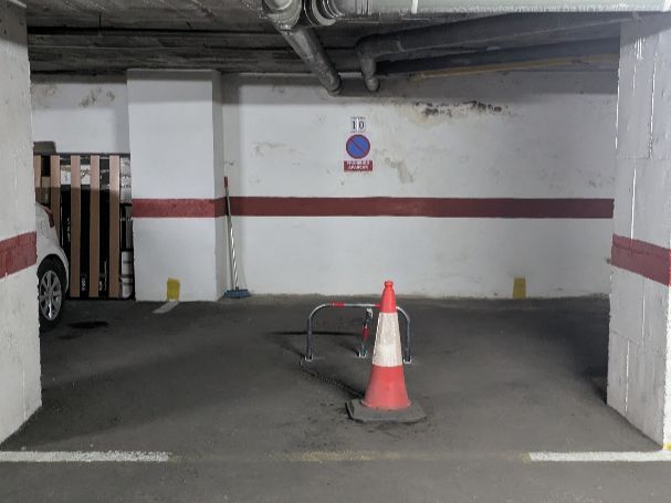 Parkplatz von Garage zum Verkauf in Benidorm