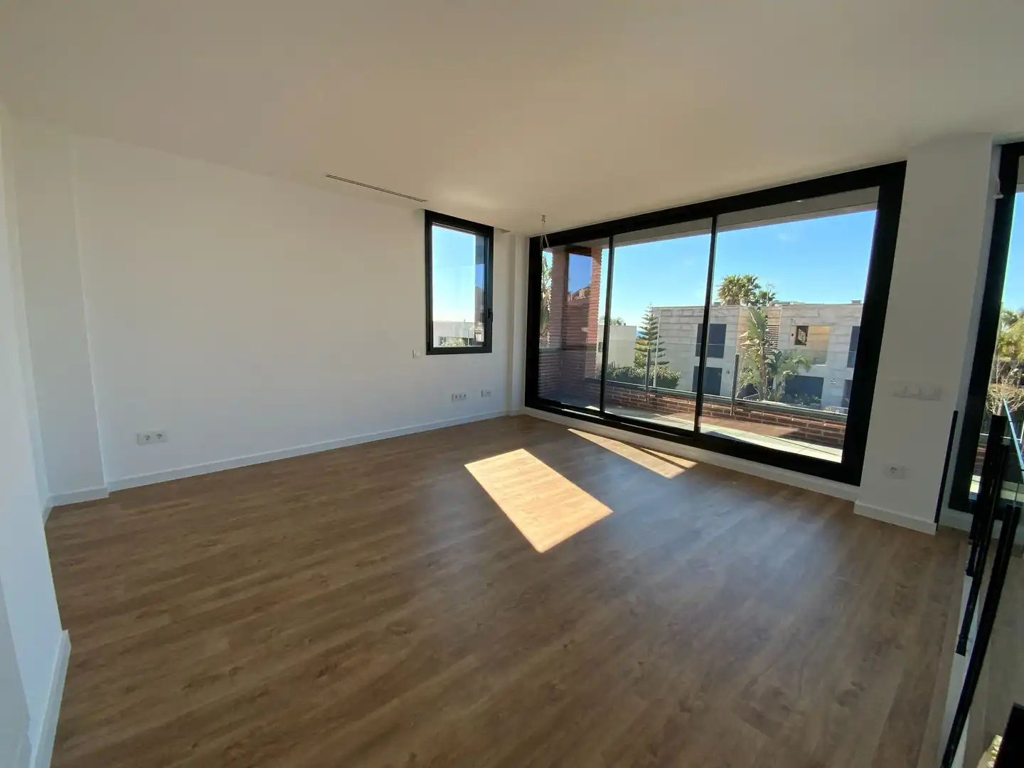 Sala de estar de Casa o chalet en venta en Mataró con Aire acondicionado, Calefacción y Jardín privado