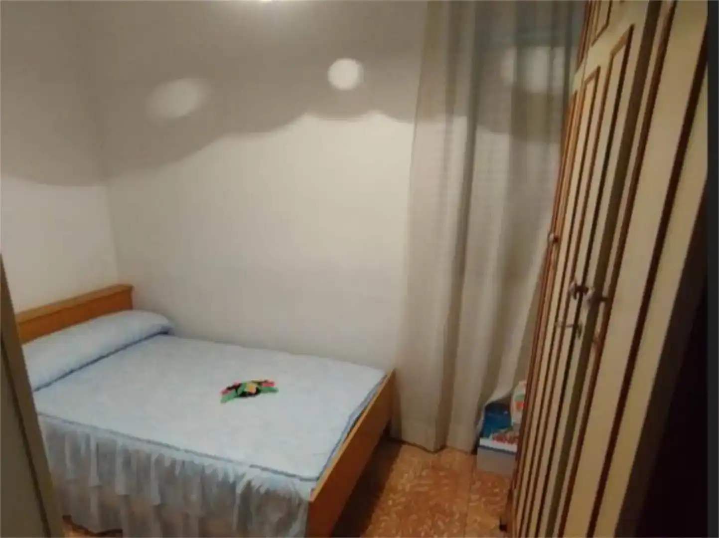 Dormitori de Pis en venda en Écija amb Aire condicionat, Moblat i Balcó